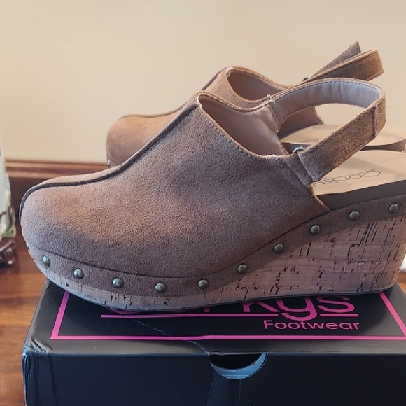 Brown Suede Slingback Clogs - Picture 4 of 6